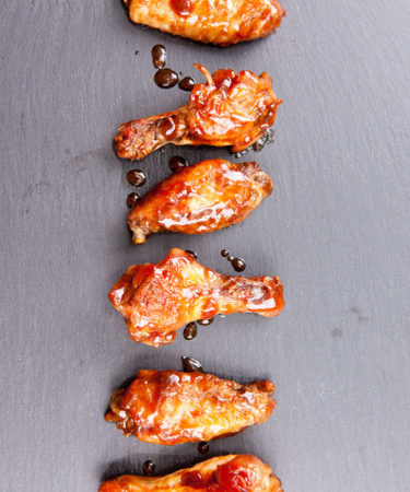 The Complete Guide To Pairing Wine & Wings [INFOGRAPHIC]