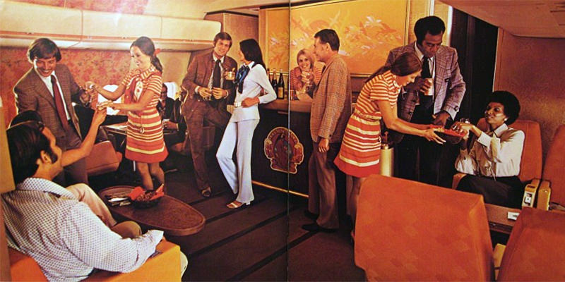 Continental DC-10 Lounge