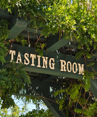 The 9 Mistakes You’re Making At A Winery Tasting Room