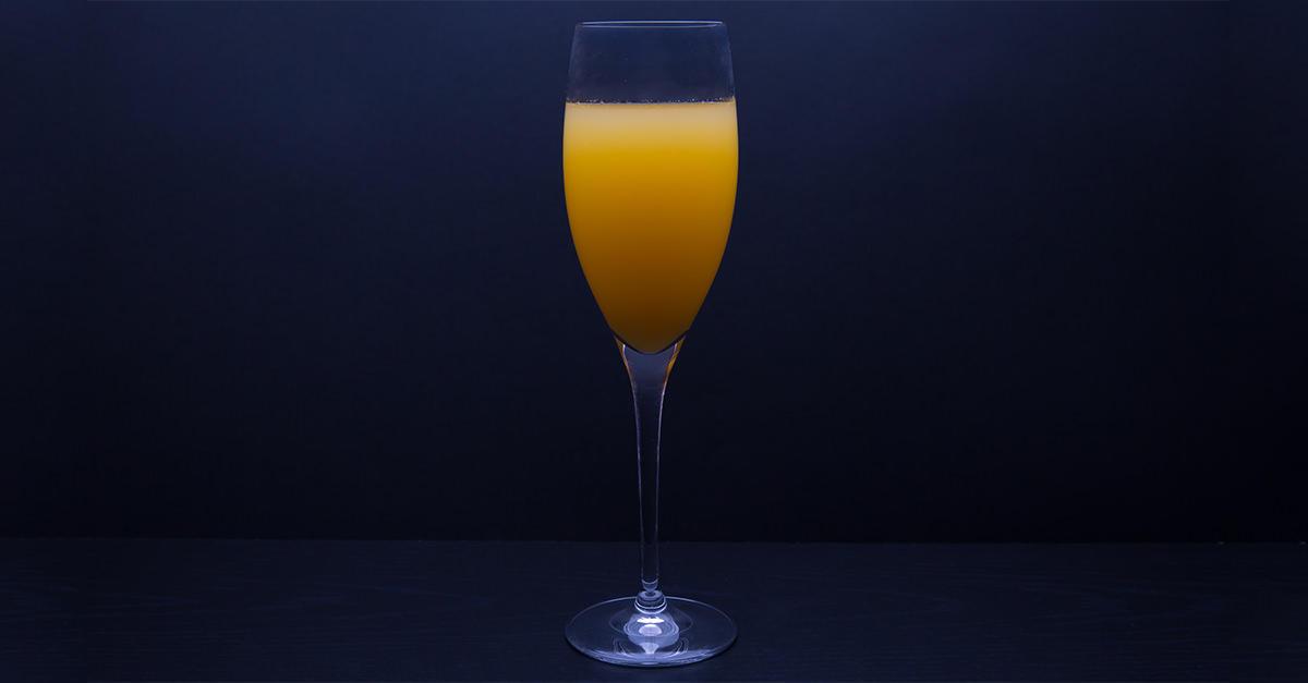 This Bellini Cocktail is a sparkling wine cocktail to make year-round