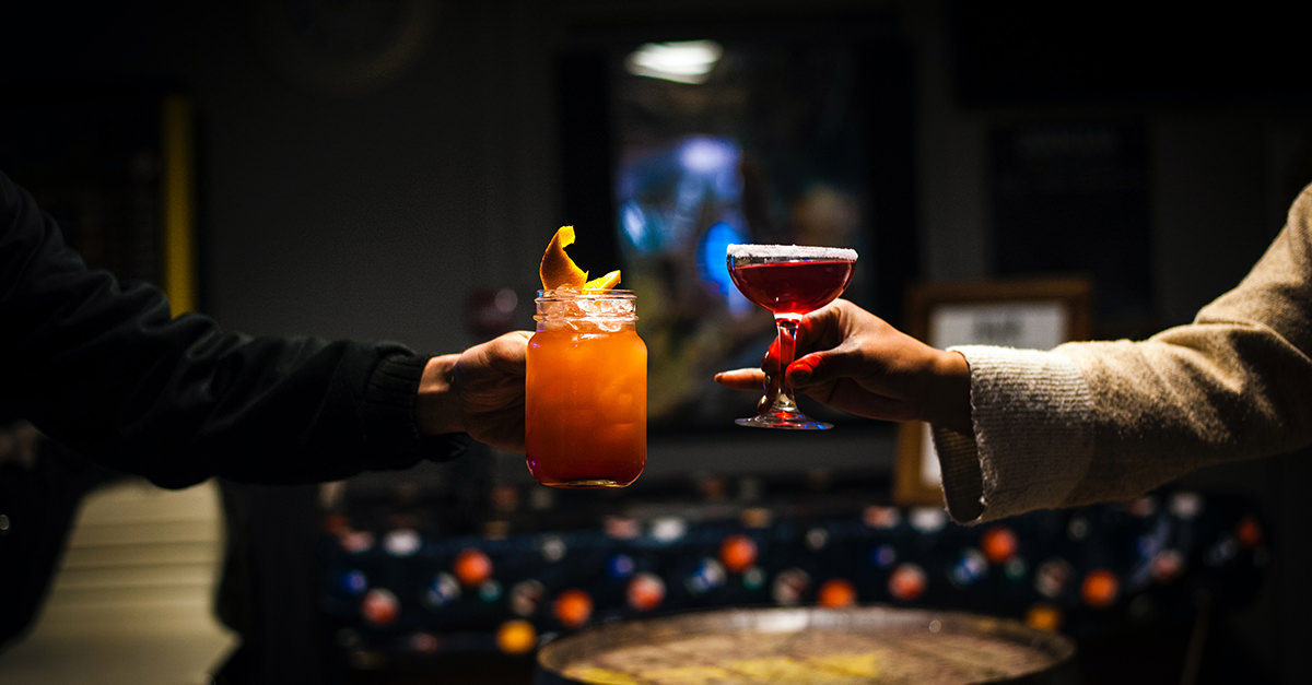 9 Ways To Avoid Being A Cocktail Snob | VinePair