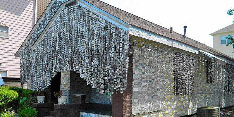 The Houston House Covered In 50,000 Beer Cans