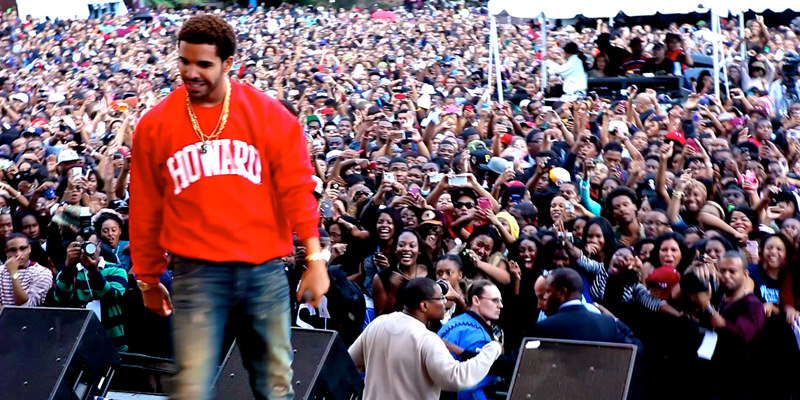 Drake performs at Howard Homecoming