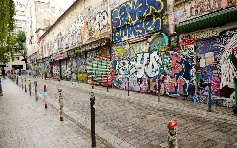 Grafiti On Rue Dénoyez In Belleville Paris