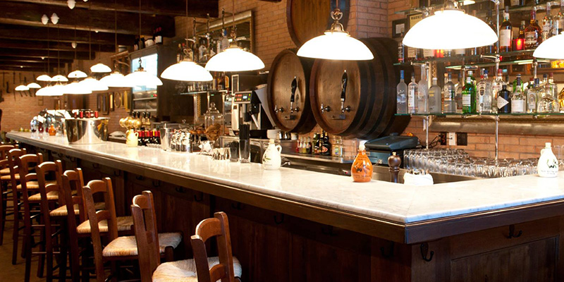 The Ten Best Bars With Mulled Wine