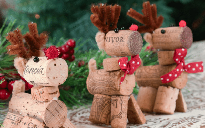 We're Obsessed With These Adorable Wine Cork Reindeer