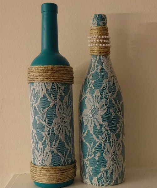 DIY Lace Wine Bottles For Wedding Decorations.