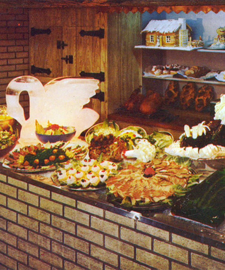 The History of the Buffet, an American Institution | VinePair