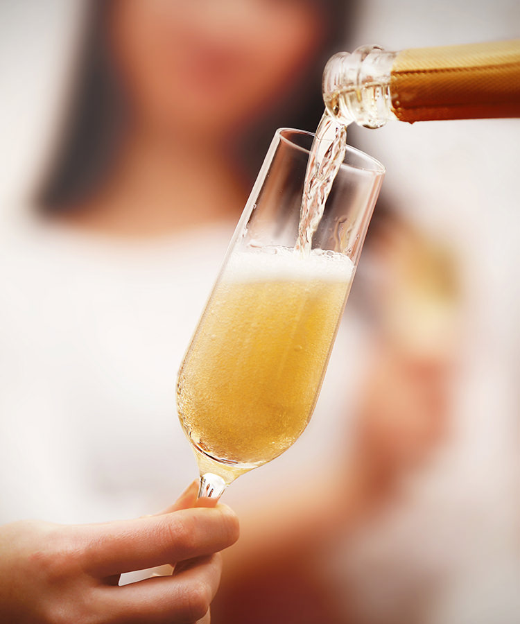 7 Sparkling Wines to Toast Mom on Mother’s Day