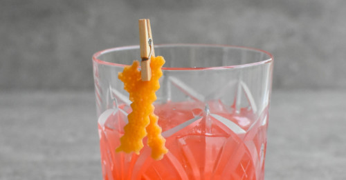This variation of the Negroni amplifies the characteristics of the Campari in a subtle and delicious way. Like the classic Negroni, this uses gin and Campari, but the usual vermouth is substituted for a grapefruit-honey syrup.
