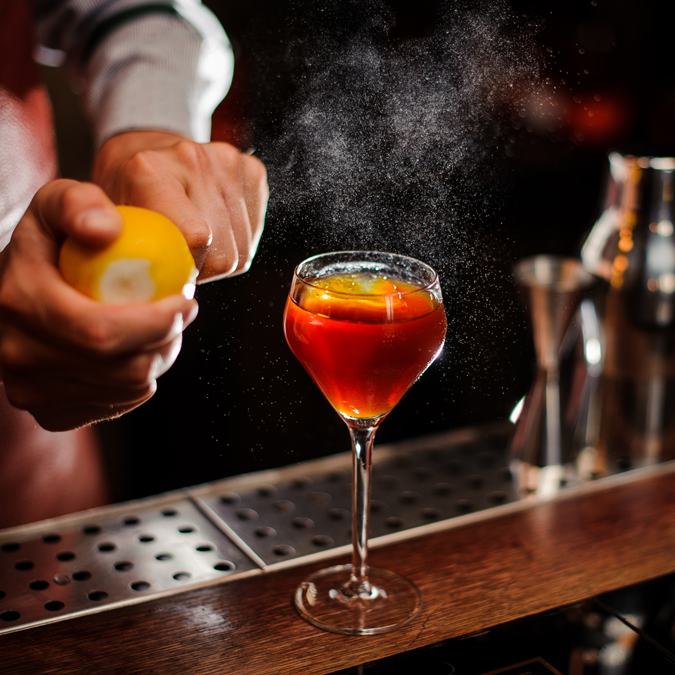 Can Sobriety Make You a Better Bartender?