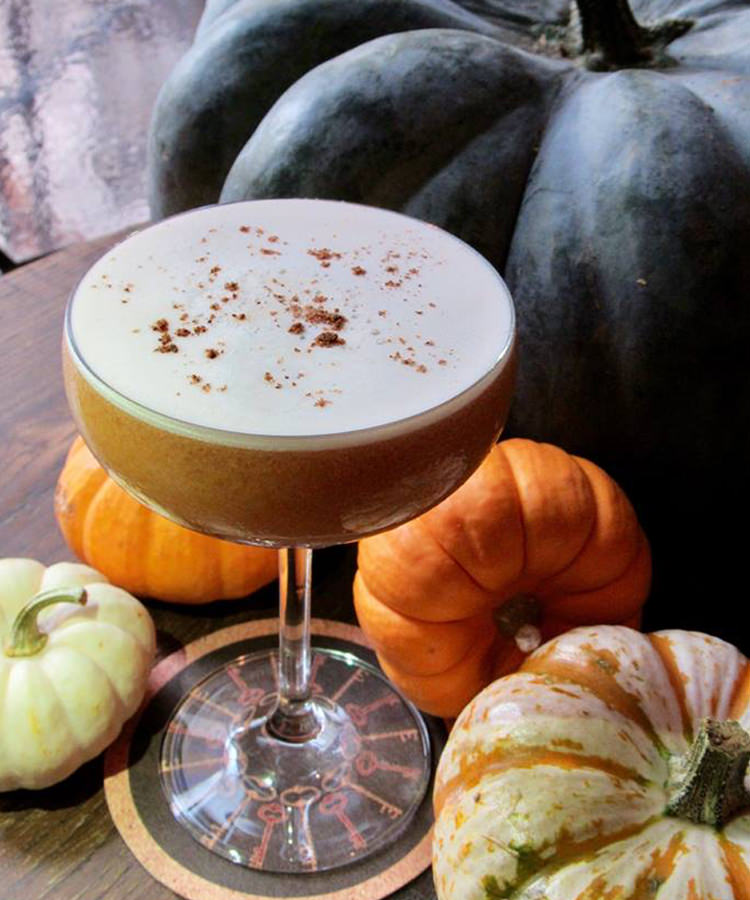 Cocktails With Pumpkin Spice Flavors Are (Obviously) Delicious
