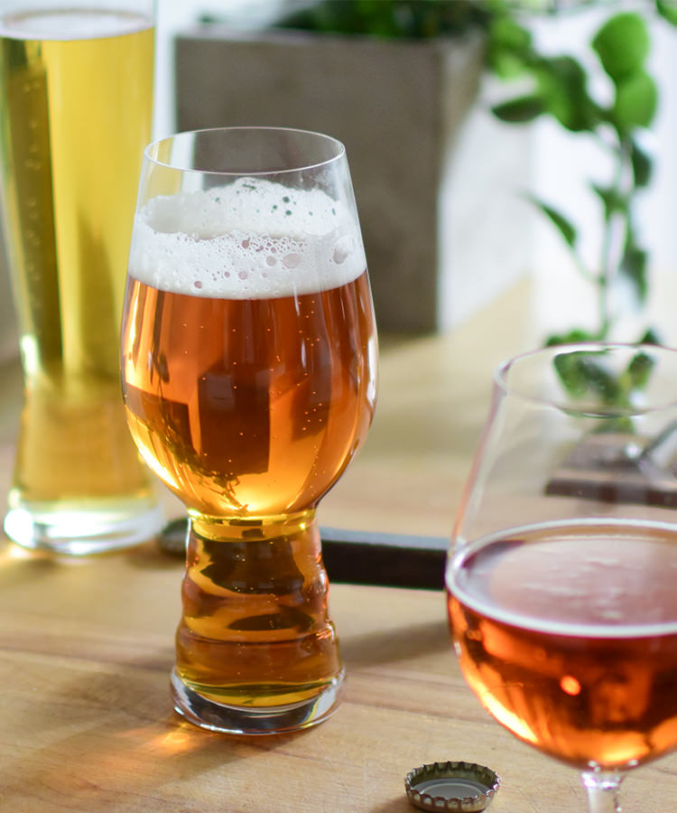 Why the Shape of Your Beer Glass Matters