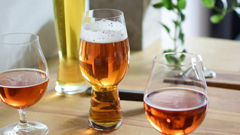 why the shape of your beer glass matters