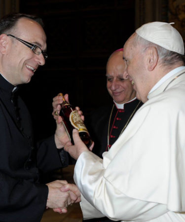 Pope Francis Declares Pappy Van Winkle ‘Very Good Bourbon’