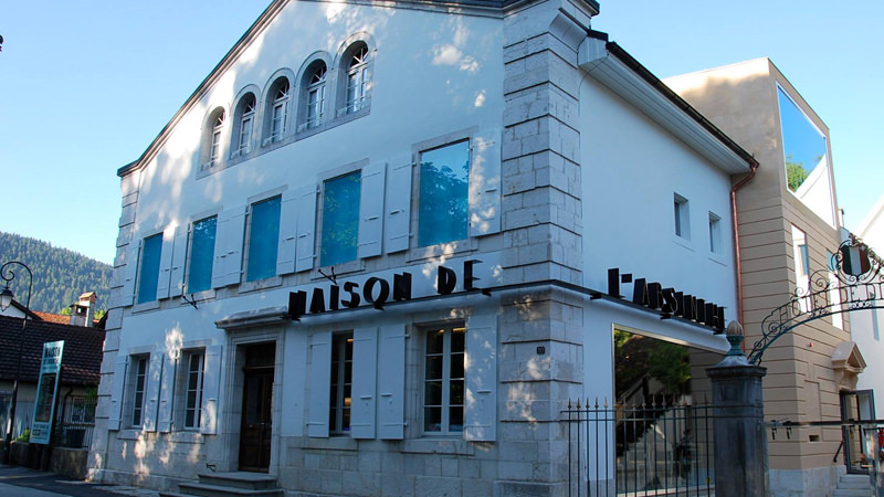 Czech Distiller Is Resurrecting Pre-Ban Absinthe