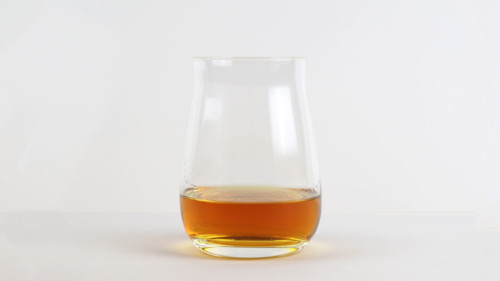These Bourbon Glasses Are A Must-Have For Whiskey Drinkers
