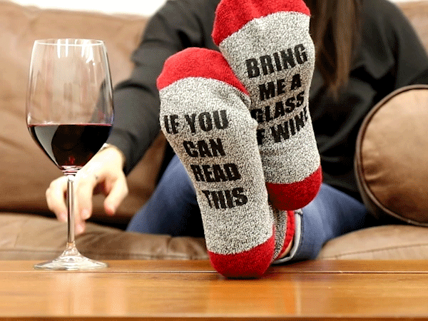 Luxury Cotton Birthday Perfect White Elephant Gift 2 Pack Wine Socks-If You Can Read This Bring Me A Glass Of Wine BonusCocktail Pair Stocking Stuffer Or Housewarming Funny Gift For Women 