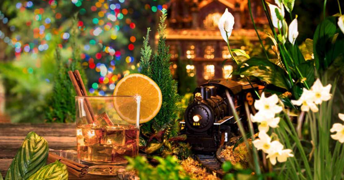 NYC’s Famous Holiday Train Show is Serving Up Festive Cocktails After Hours | VinePair