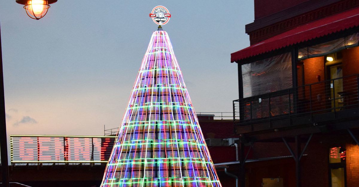 Genesee Beer Keg Christmas Tree Lighting 2022 Genesee Brewery Unveils Three-Story-Tall Keg Christmas Tree | Vinepair