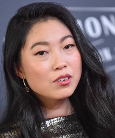 Awkwafina Won the Oscars (And Our Hearts) By Swigging Tequila From a Purse