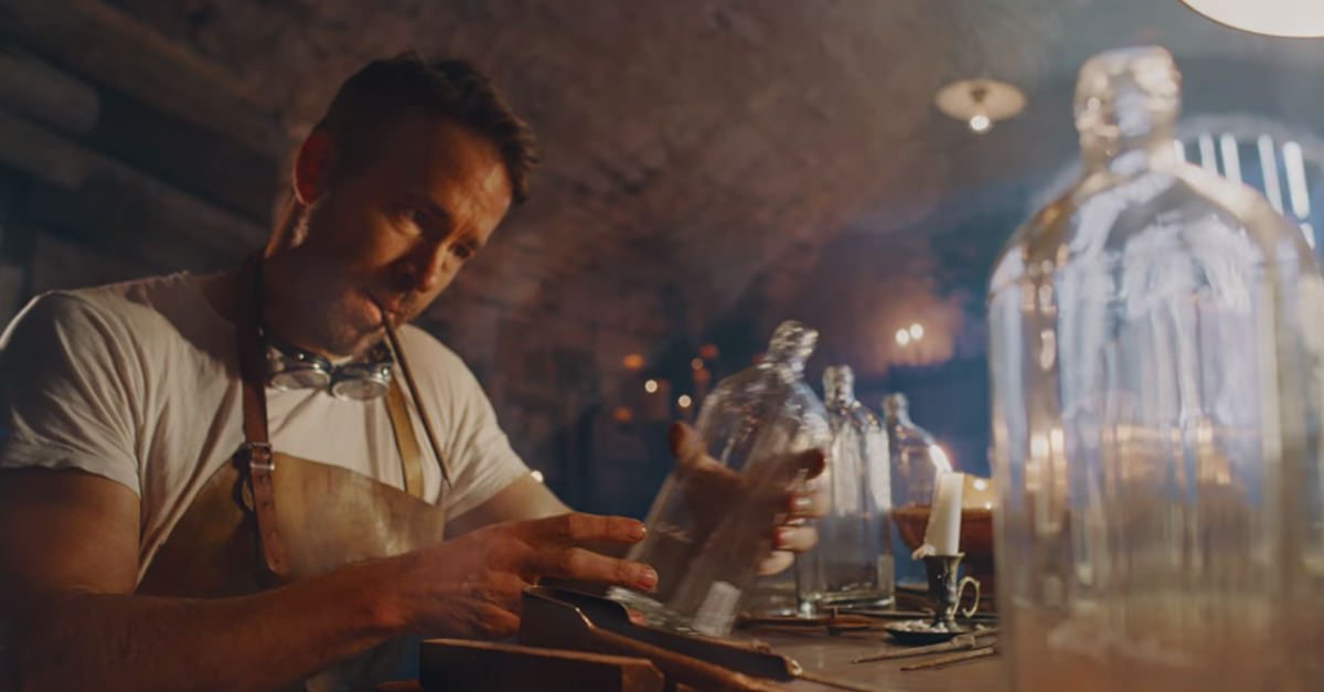 Ryan Reynolds' New Aviation Gin Ad Has a Cameo You Won’t Believe | VinePair
