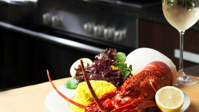 The Most Iconic Food and White Wine Pairings — and Why They Work So ...