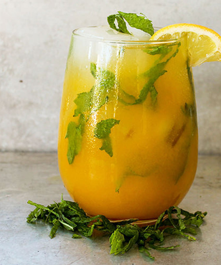 The Mint Spiked Lemonade Recipe | VinePair