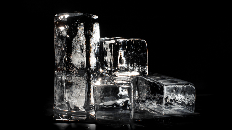 Every Home Bartender Needs This Ice Tray Set
