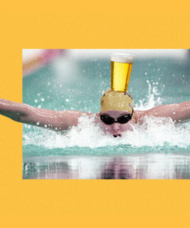 Olympic Athlete Swims 25 Meters With Full Beer Glass Balanced On Head
