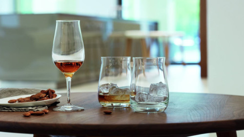 If You Drink Expensive Bourbon You Need This Crystal Snifter Glass