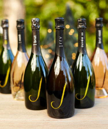 How to Pair 7 Popular Styles of Bubbly With Food