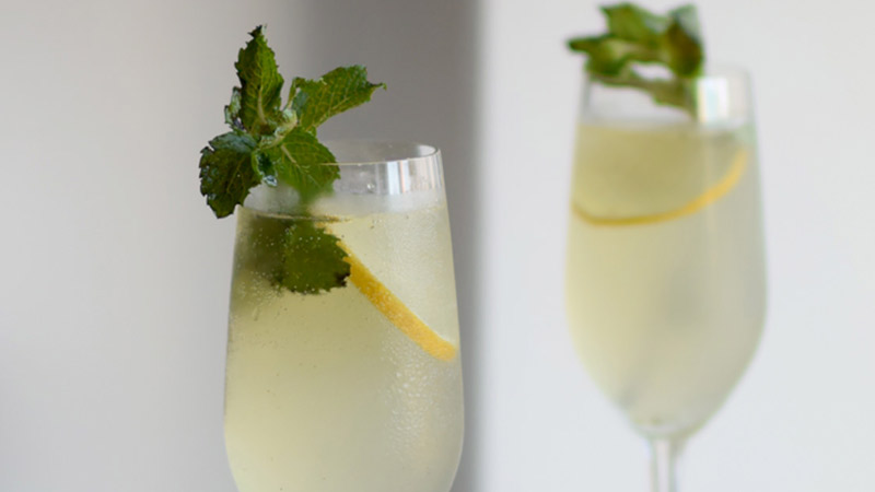 Our 5 Most Popular Prosecco Cocktails: The Mediterranean Sparkling Spring