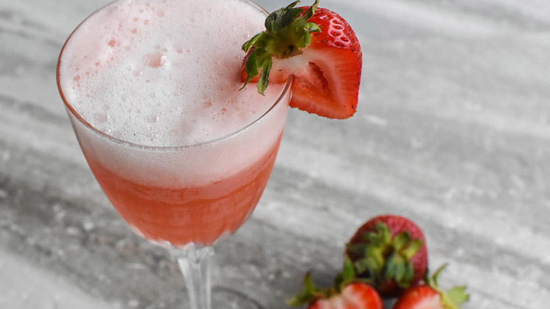 Our 5 Most Popular Prosecco Cocktails: The Sparkling Strawberry Bellini