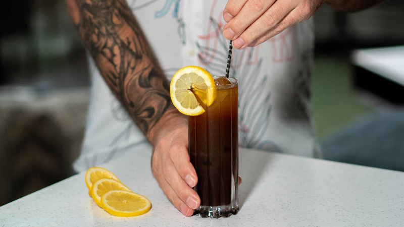 The 8 Best Bubbly Cocktails To Drink On New Year’s Eve: The Spiked Coffee Tonic