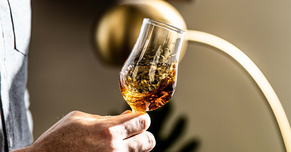 The Biggest Cognac Trends of 2021, According to Spirits Educators - Vimarsana News