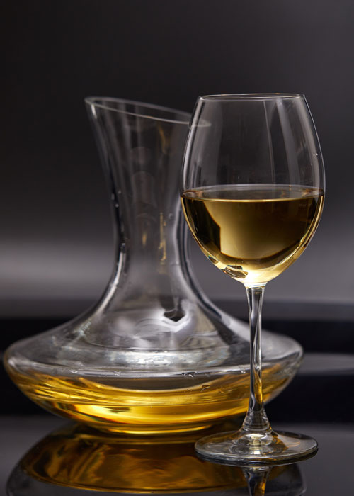 One of the worst decanting mistakes you can make is not decanting good white wine
