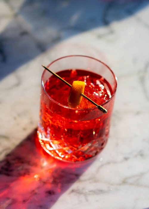 a negroni cocktail