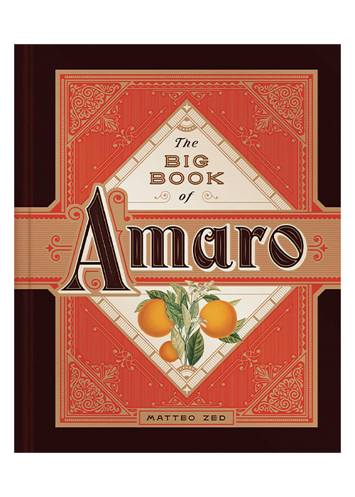 “El gran libro de Amaro” de Matteo Zed es uno de los mejores libros de bebidas para el verano.