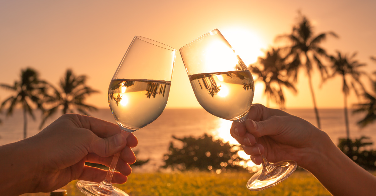 We Asked 15 Sommeliers What's the Best Wine in Your Beach Bag This