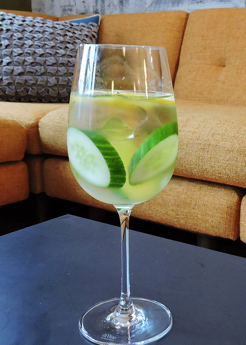 Refreshing White Sangria is one of the best Sangria recipes for 2021