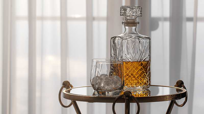 This is the difference between a wine and whiskey decanter