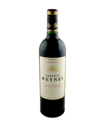 Blackberry and graphite combine on the nose, while fruit and tannins interact seamlessly on the palate.