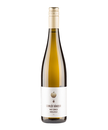 Somlói Vándor Hárslevelű 2019 is one of the best white wines for 2022