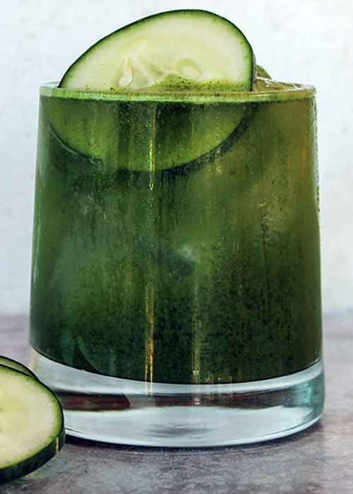 杜松子酒和果汁 2.0 是经典绿色果汁的加标版本