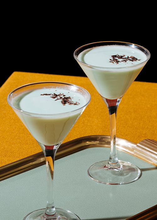 this grasshopper cocktail is minty and creamy