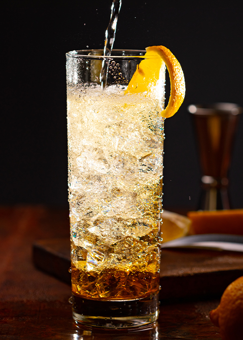 El whisky highball es una de las bebidas de turno favoritas de los camareros.