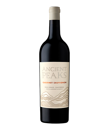 Винодельня Ancient Peaks Cabernet Sauvignon 2018 — одно из лучших вин Cabernet Sauvignon 2022 года.