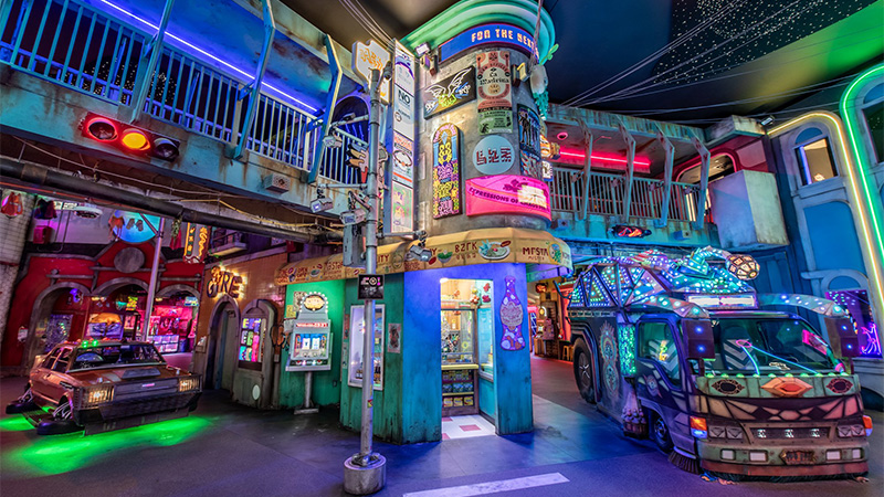 The Meow Wolf museum is using drinks to draw customers.