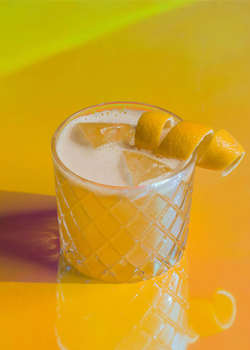 The Gold Rush is one of the best cocktails for summer.